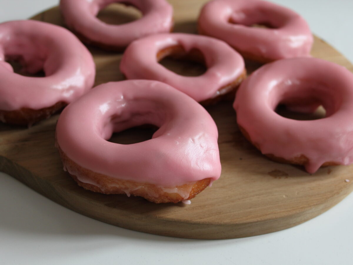 Opskrift på hjemmelavede og luftige donuts