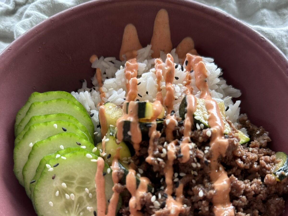 Teriyaki Bowl med yumyum sauce