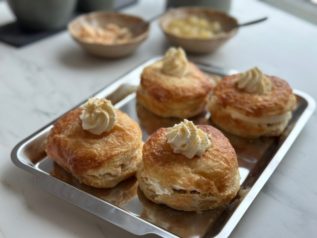 Fastelavnsboller ala gammeldags æblekage