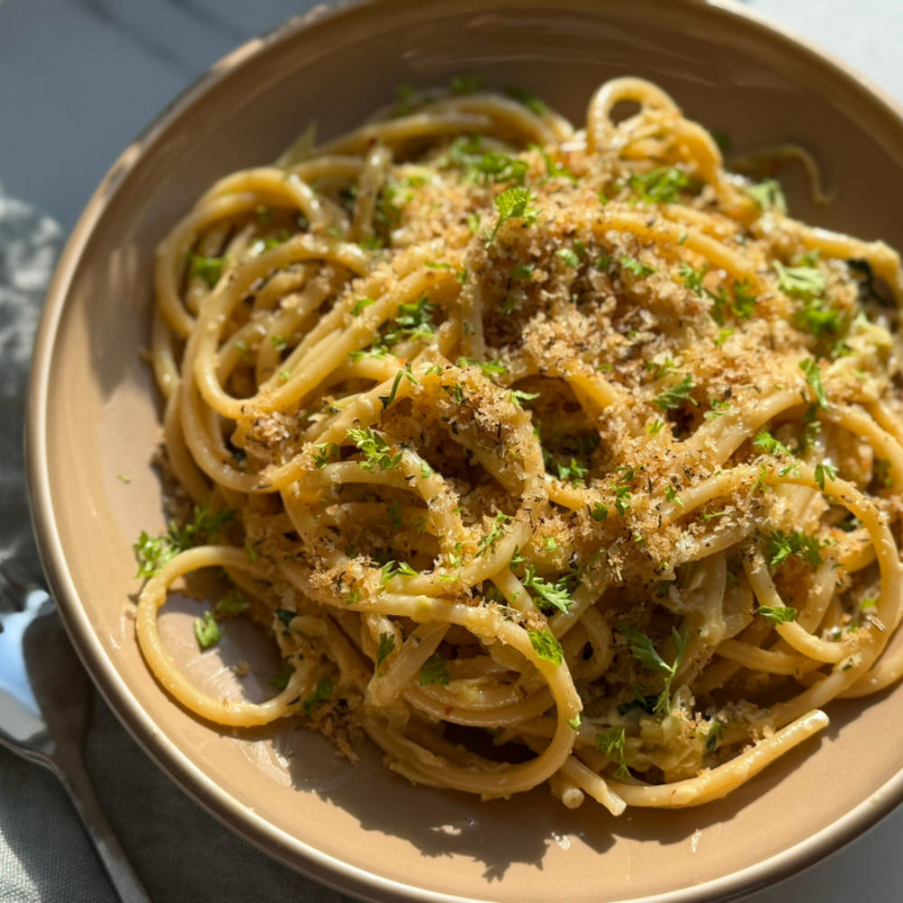 Squashpasta med brødkrummer